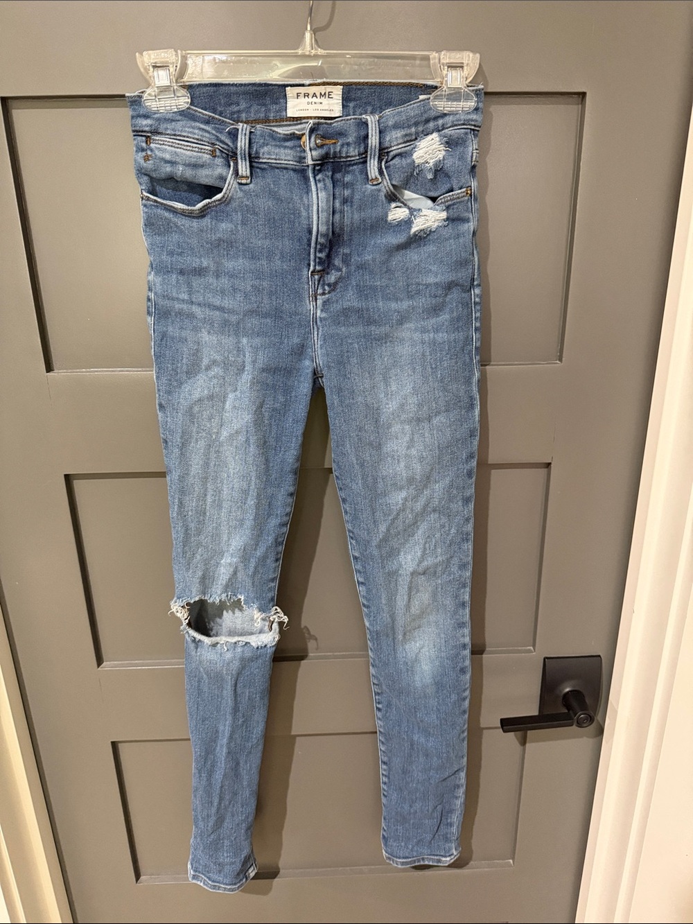 FRAME Light Blue Distressed Le High Skinny Jeans